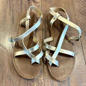 ☀️GOLD STRAP FLAT SANDALS